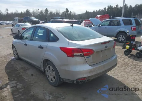 2018 Ford Focus S из США, поврежденный, VIN 1FADP3E26JL213873